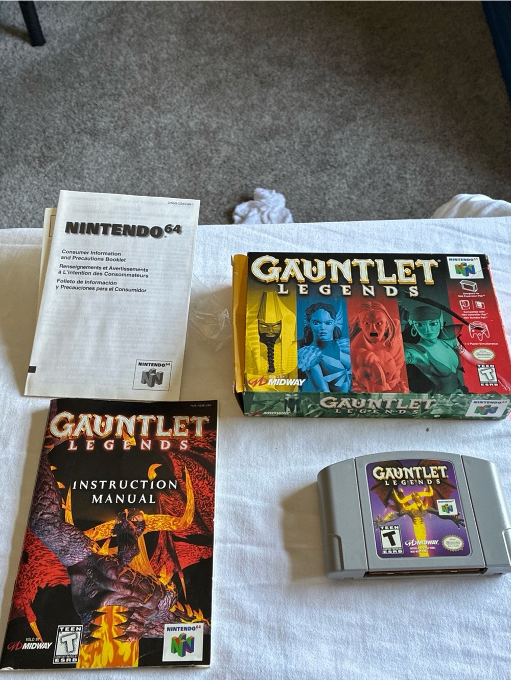 Nintendo Gauntlet Legends N64 Set - Gray Cartridge with Colorful Box Art